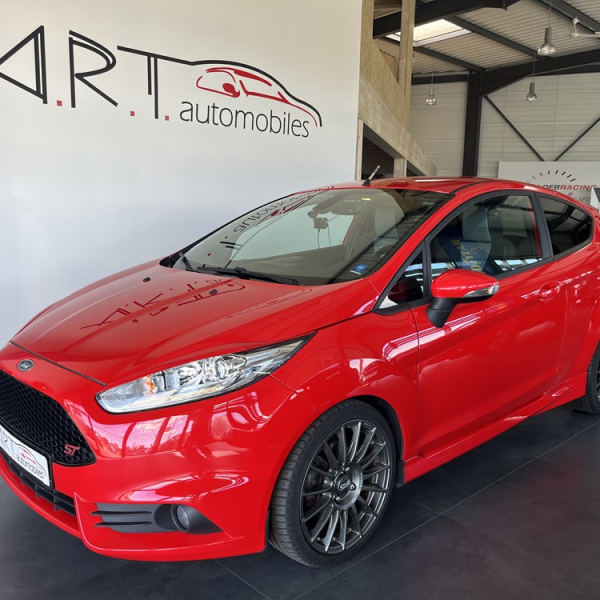 FORD FIESTA 1,6 ECOBOOST 182 ST